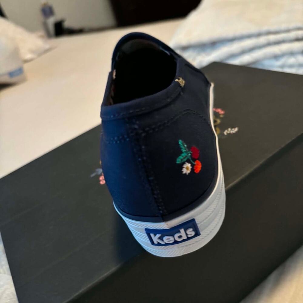 Keds x Rifle Paper Co. Triple Decker Cherry Slip-On Sneakers Navy US 8.5 M - Picture 9 of 10